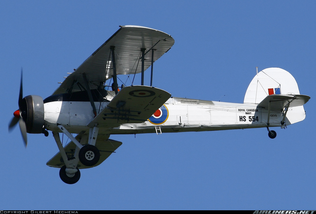 Fairey Swordfish Mk.II con número de Serie HS554 conservado en el Canada Aviation Museum en Ottawa, Ontario, Canada