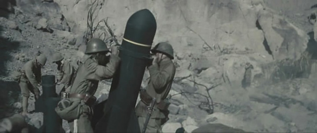 En acción en la película Cartas de Iwo Jima