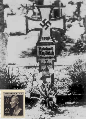 La tumba de Heydrich en el sector A del Invalidenfriedhof, Scharnhorststraße, Berlín