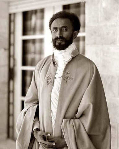 El emperador Haile Selassie I, antiguo Ras Tafari Makonnen, rey de reyes, Negus Negast, león de Judá, títulos con los que era conocido