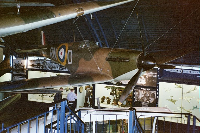 Supermarine Spitfire Mk.Ia. Nº de Serie P9444, conservado en el Science Museum en Londres, Inglaterra