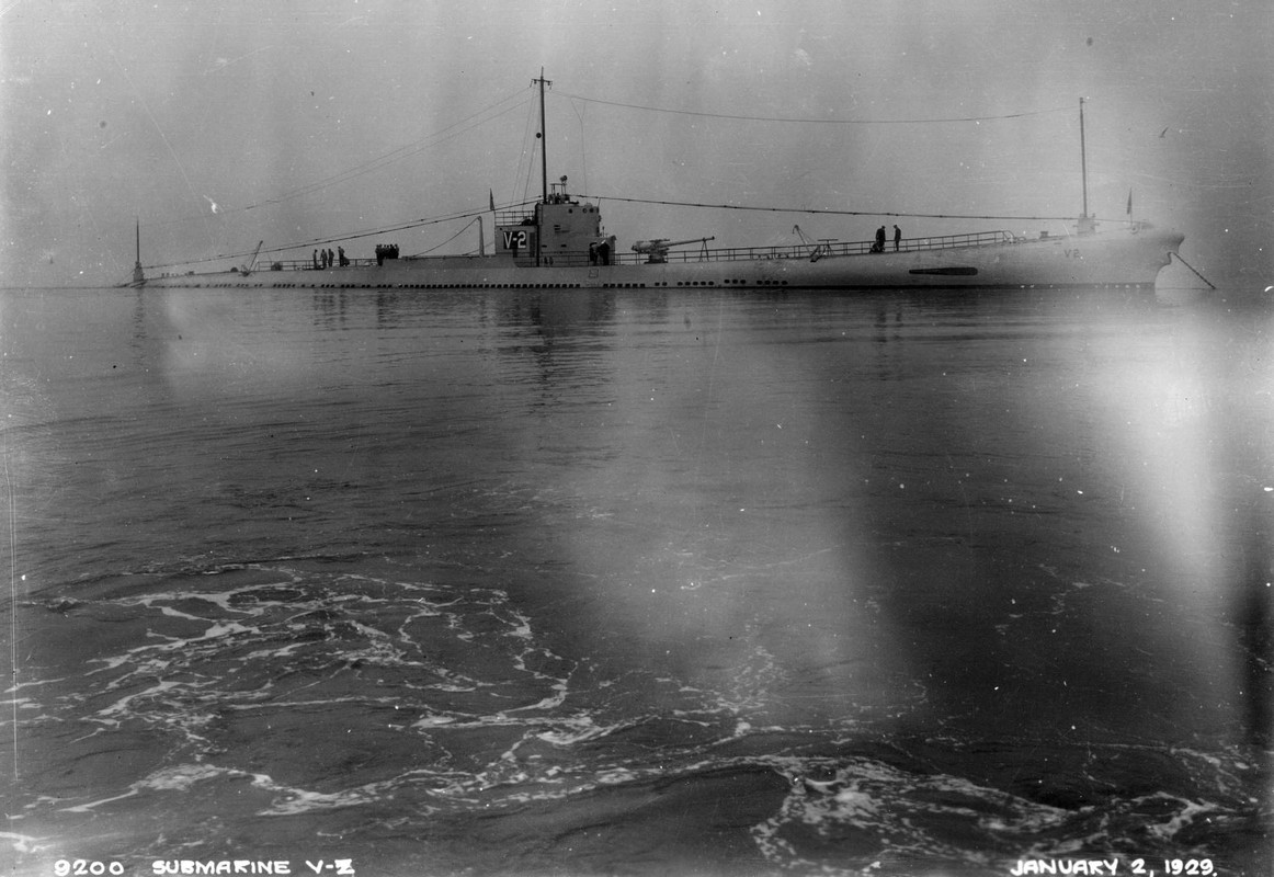 Vista de estribor del V-2 SS-164 el 2 de enero de 1929, probablemente en la costa oeste