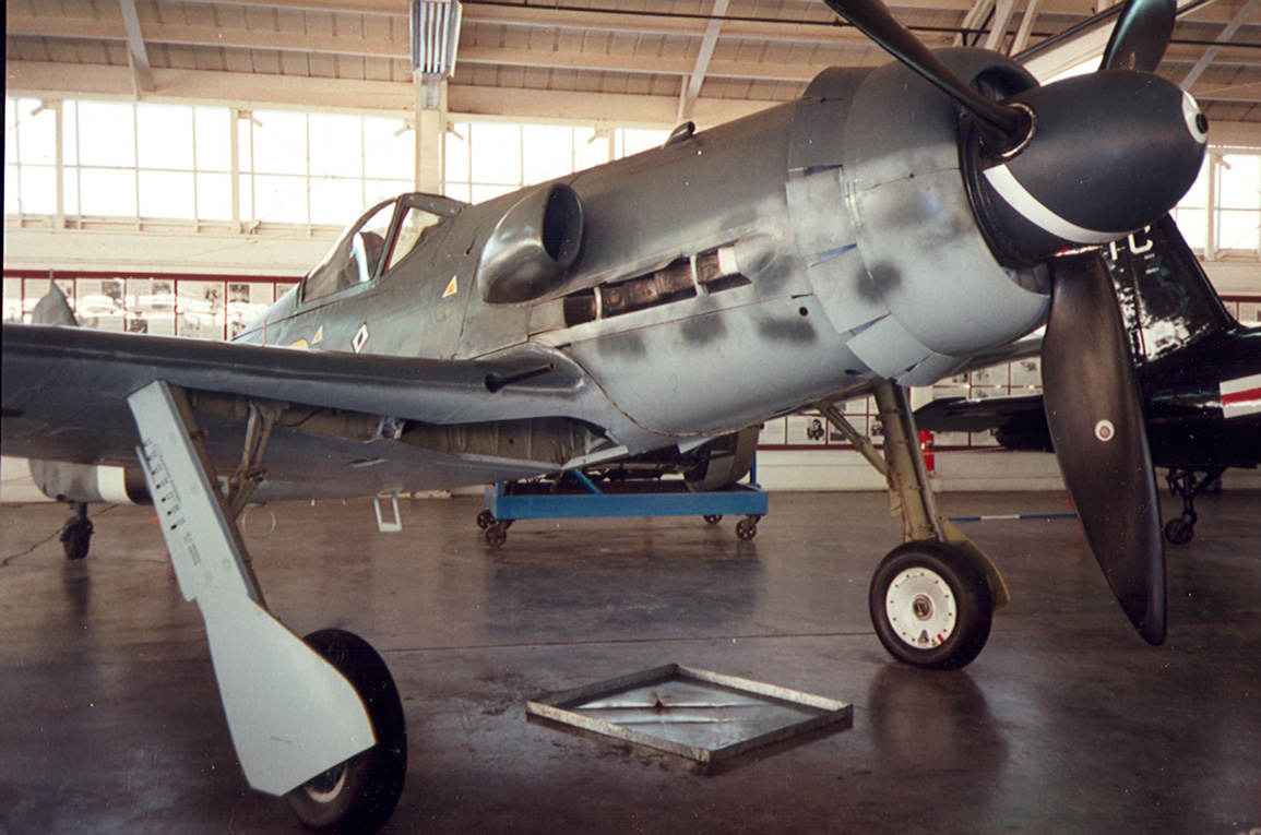 Focke-Wulf Fw Ta 152 H-0 R-11 con número de Serie 584219 National Air and Space Museum en Washington, D.C, EE.UU.