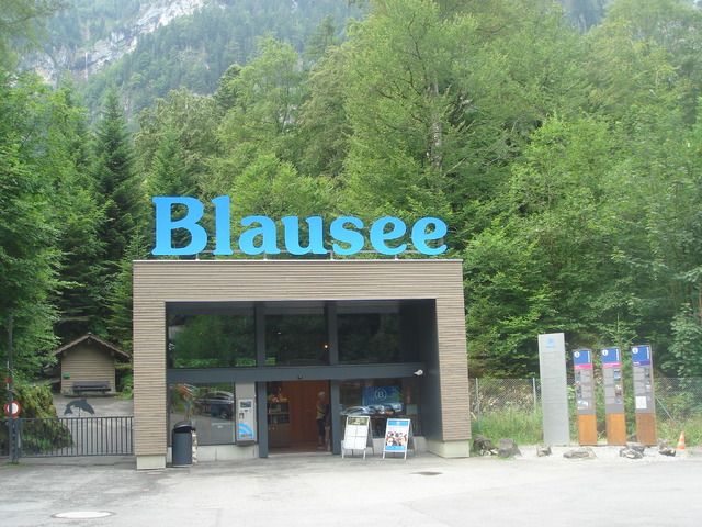 Suiza en coche 9 días, recomendadísimo ir! - Blogs de Suiza - Día 3: Blausee-Oeschinensee-Thun-Cuevas San Beatus (1)