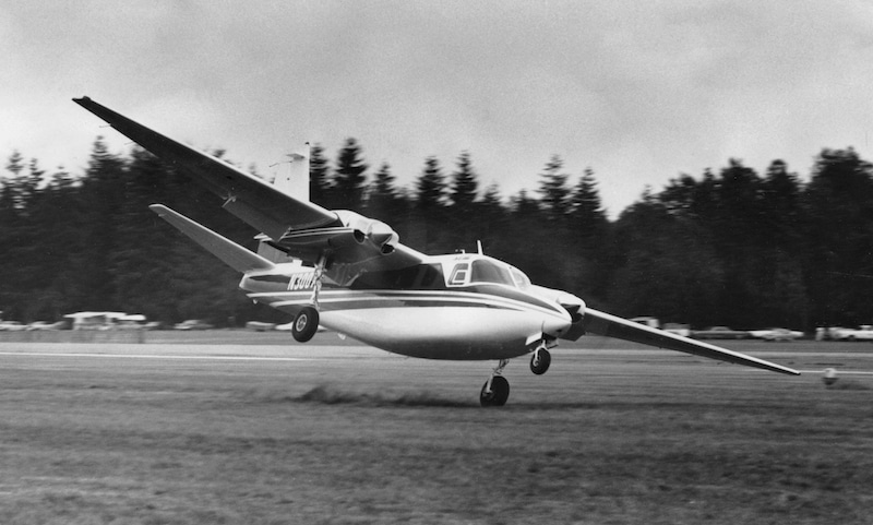 Bob Hoover demonstrates his famous one-wheel landing on grass with an Aero Commander. Photo source: Frederick A. Johnsen